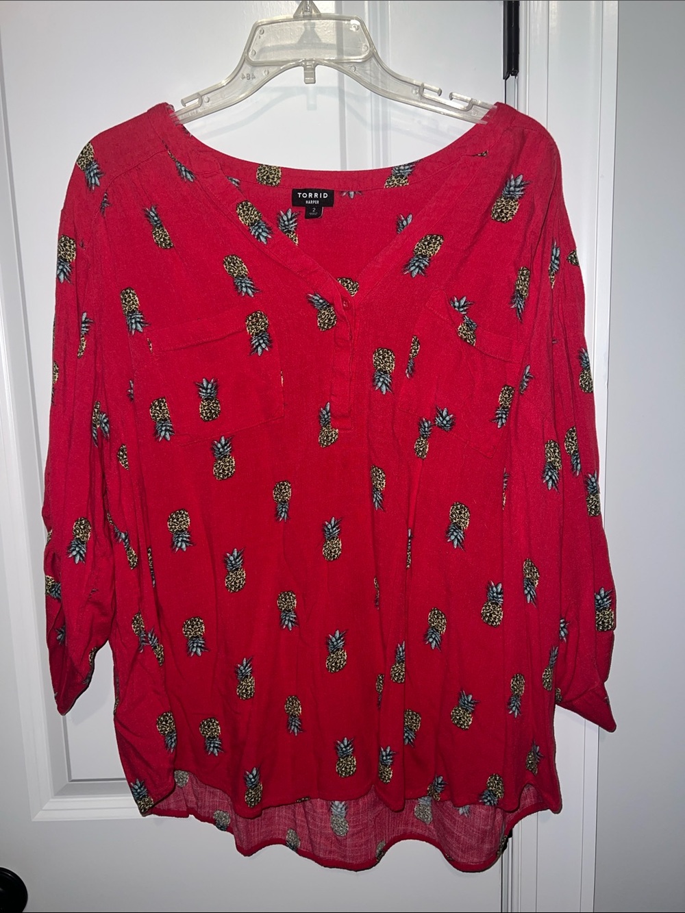 🍍torrid Harper Pineapple V-Neck Tunic Blouse size 2 2X soft great for vacation!